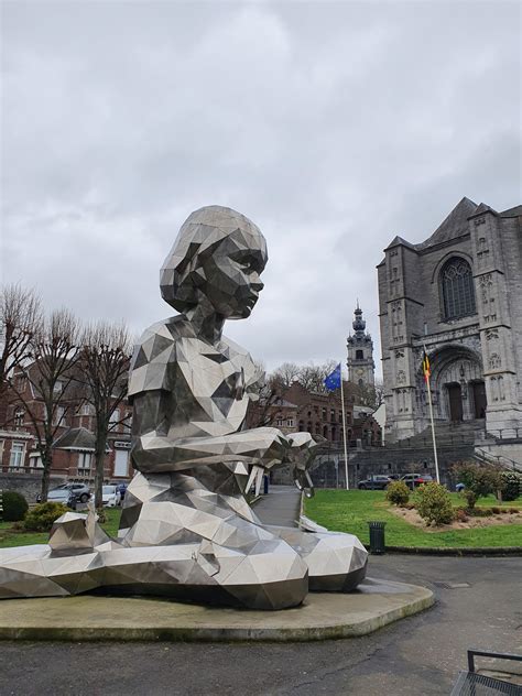 Lucie et les papillons - Mons, Hainaut