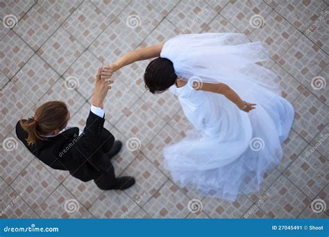 Wedding couple dancing stock image. Image of caucasian - 27045491