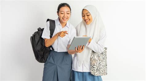 Dampak Positif Dan Negatif Literasi Digital Bagi Siswa