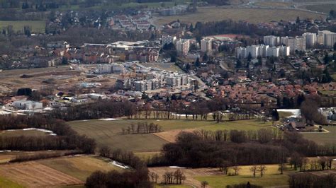 File Saint Genis Pouilly Wikimedia Commons