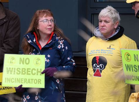 Wisbech incinerator planning process gets under-way as campaigners stage silent protest