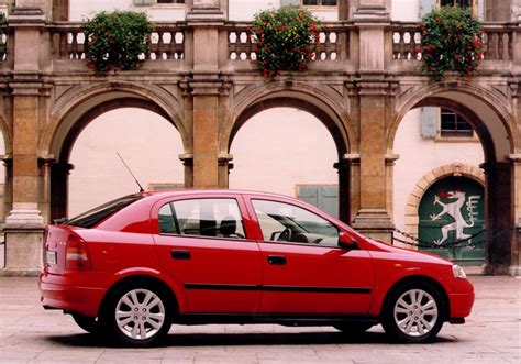 Opel Astra Hatchback Doors Specs Photos Autoevolution