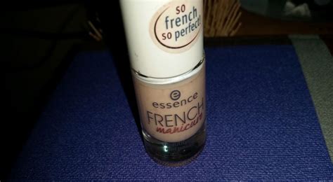 Essence Smalto French Manicure Beautyfying Nude