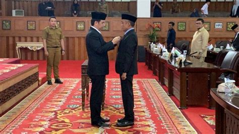 Taufik Resmi Dilantik Sebagai Anggota Dprd Provinsi Jambi Gantikan