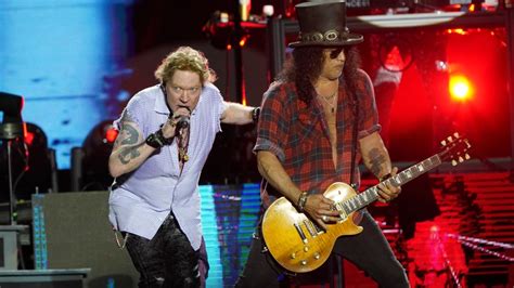 Demandan A Axl Rose Cantante De Guns N Roses Por Agredir Sexualmente