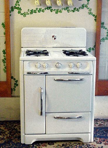 Vintage 30 Wedgewood Antique Gas Stove White Porcelain And Chrome