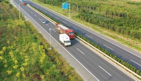 車知識 ｜開車走高速公路必須要知道的安全知識 每日頭條