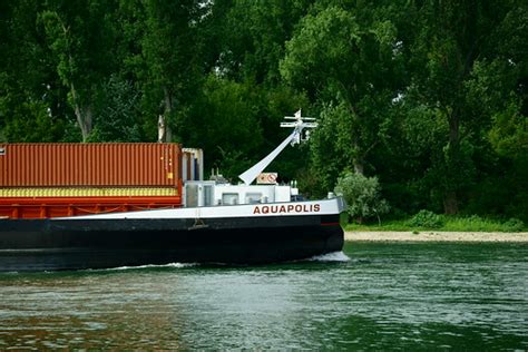 Ms Aquapolis Containerschiff Bei Speyer Auf Dem Rhein Lutz Blohm