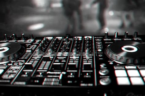 Panneau Professionnel De Console Dj Pour Mixer De La Musique En Boîte