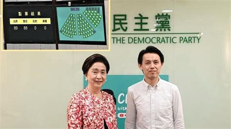 港議會通過民主大倒退的地區議會新制 民主黨派有人參選但不踴躍