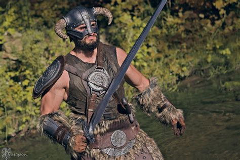 This SKYRIM Dovahkiin Cosplay Will Blow You Away — GameTyrant