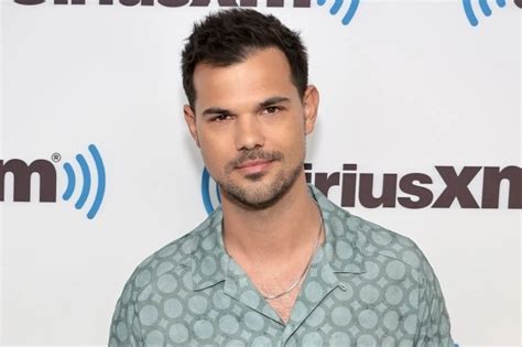 Taylor Lautner Biography, Age, Net Worth, Wife, Children, Parents