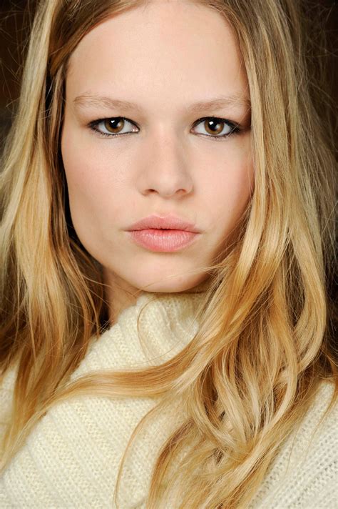 Dark Honey Blonde Hair 20 Shades To Try All Things Hair