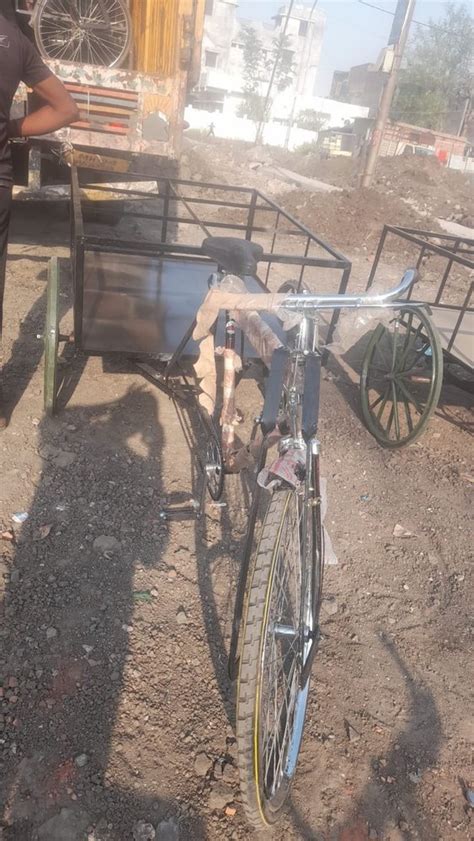 Garbage Cycle Rickshaw At Rs Garbage Rickshaw In Agra Id