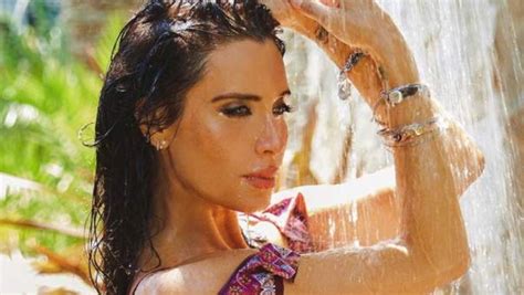 Pilar Rubio Presume De Barriga Con Un Sensual Posado En Bikini