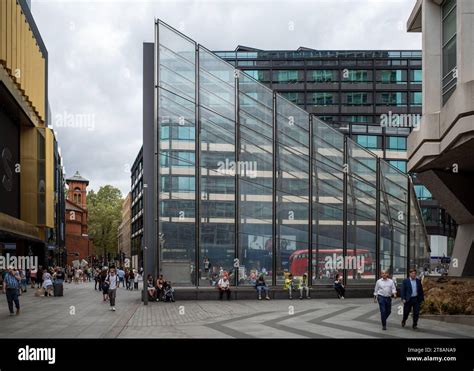 Glass Entrance Tottenham Court Road Hi Res Stock Photography And Images