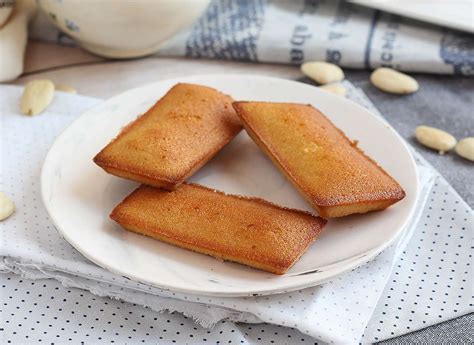 Bolo de claras e amêndoas financiers Receita Petitchef