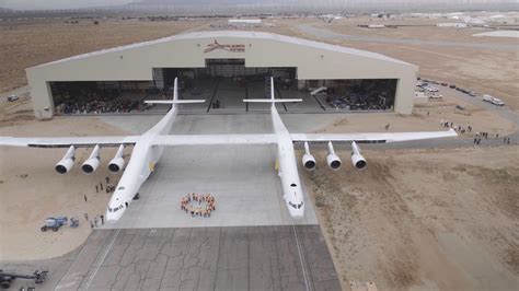 Stratolaunch así es el avión más grande del mundo YouTube