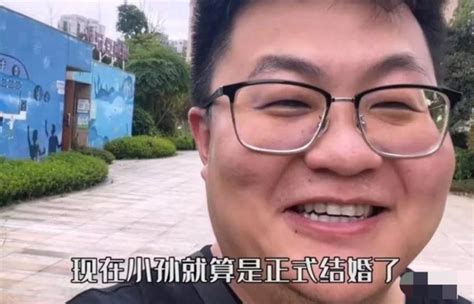 网红孙笑川被爆嫖娼？结婚仅半年妻子就宣布离婚，四天前还在秀恩爱四天后就离婚了，这也太迅速了吧！ 知乎