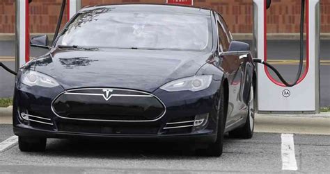 Cuánto CUESTA Cargar un Carro TESLA en USA en el 2024