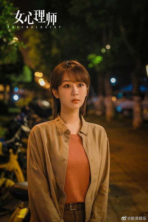 Top 20 nữ diễn viên hot nhất Cbiz 2021 Triệu Lệ Dĩnh thua đau trước đàn em diễn dở Cúc Tịnh Y