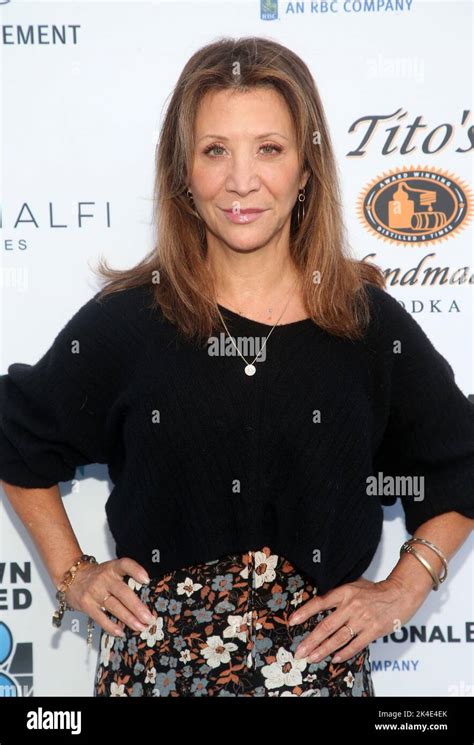 1 October 2022 Los Angeles California Cheri Oteri Wags And Walks