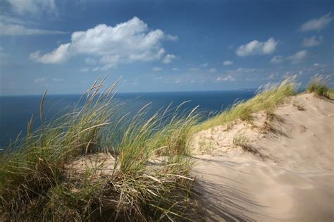 Find Sleeping Bear Dunes National Lakeshore, MI Hotels- Downtown Hotels in Sleeping Bear Dunes ...