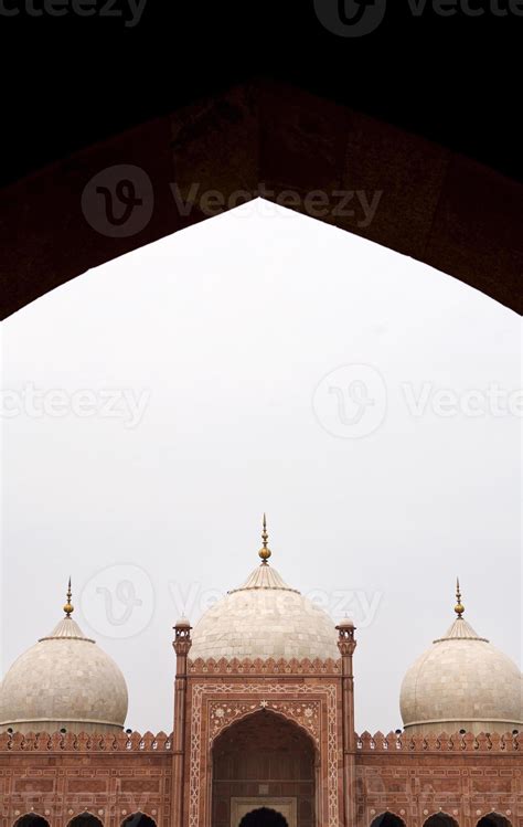 Badshahi Mosque, Lahore 825764 Stock Photo at Vecteezy