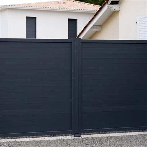 7 Popular Vinyl Fence Colors | The Family Handyman