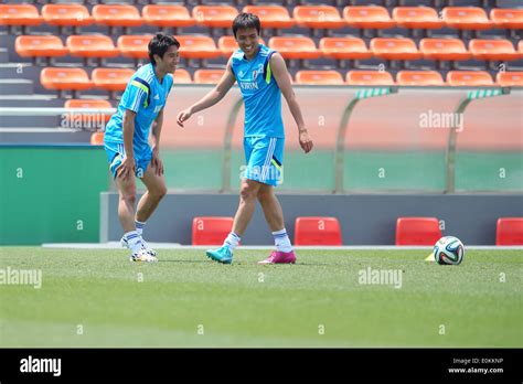 Tokyo Japan Th May L R Shinji Kagawa Makoto Hasebe Jpn