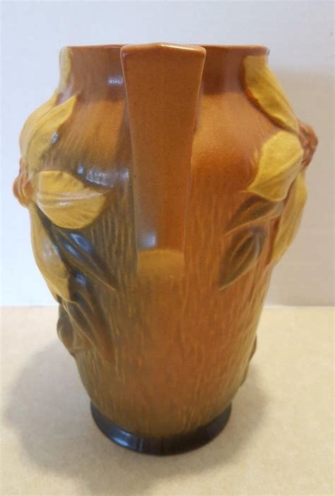 Vintage Roseville Pottery Clematis Double Handled Vase 1057 Brown 7