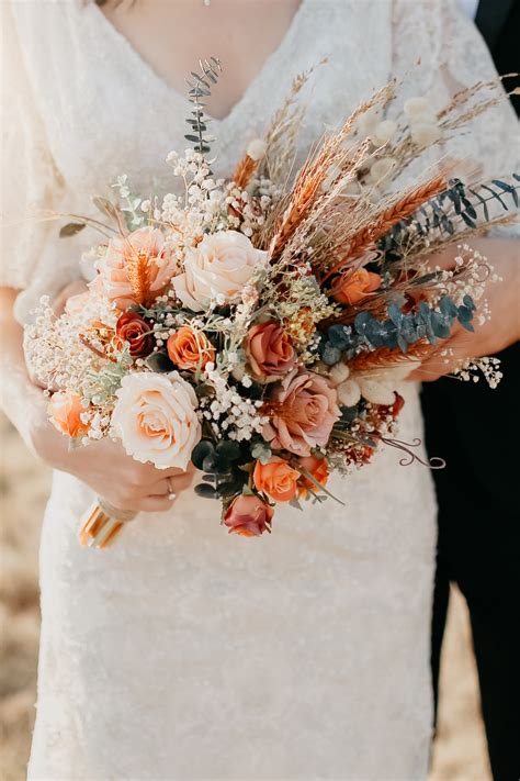 Bridal Bouquets Of Our Favorites Spotted On Instagram Vogue France