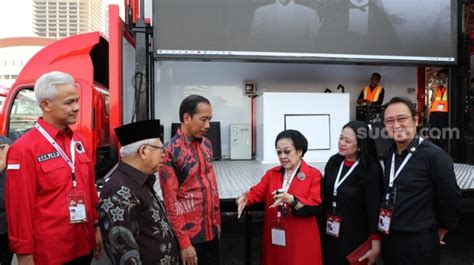 Perang Terbuka Megawati Diduga Sedang Kumpulkan Borok Jokowi Untuk