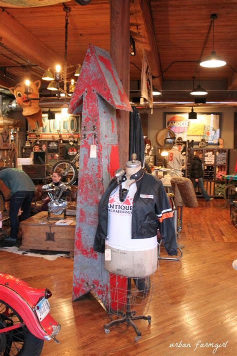 The American Pickers Store In Nashville Antique Archaeology Leslie