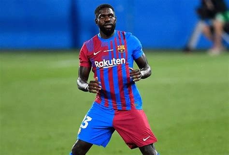 Samuel Umtiti se lesiona en el pie derecho y deberá pasar por el