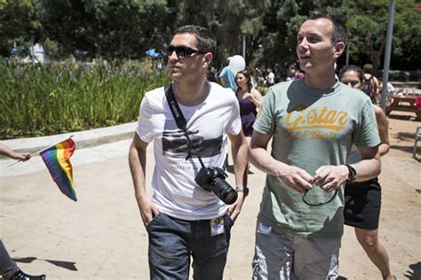 Vincent Y Bruno La Primera Pareja Gay Casada En Francia Invitados De Honor Por El Alcalde De