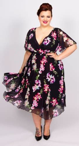 55 Plus Size Wedding Guest Dresses {with Sleeves} Alexa Webb