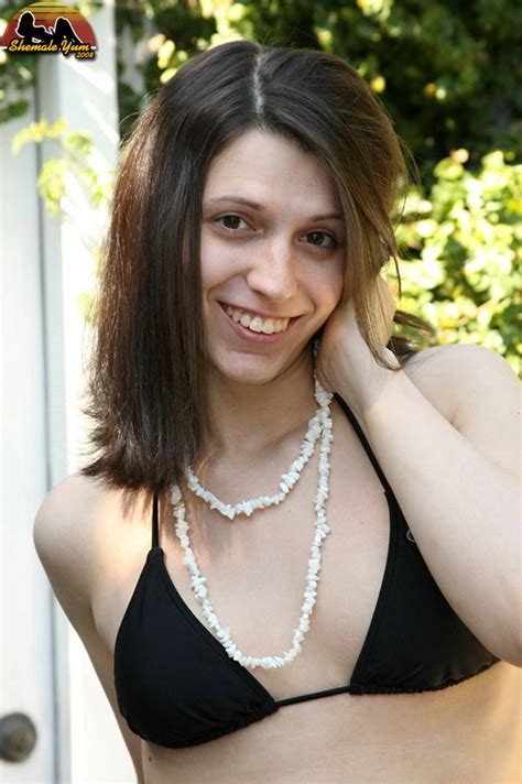 Yummy American Shemale Gets Nude Outside In The Jacuzzi Porn Pictures XXX Photos Sex Images