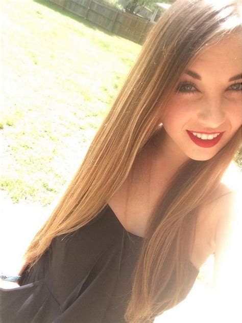 Hot Selfies Are Always Appreciated Barnorama