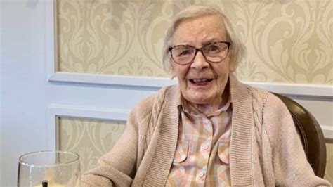 105 Year Old Woman Reveals The Secrets Behind Her Long Life Drink