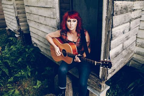 Bex With Guitar – Rock At Night