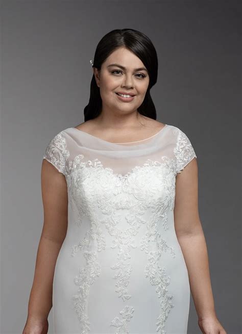 Azazie Elena Bg Plus Size Wedding Gowns Mother Of Groom Dresses