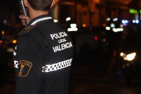 La Plantilla De La Policia Local Es Refor A Amb Agents