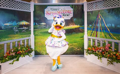 Minnies Springtime Dine Character Dining Review Disney Tourist Blog