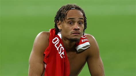 Xavi Simons llega a Londres para conversaciones de mercado y el