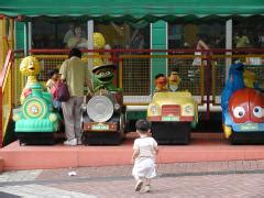 Big Bird Bridge: Tokyo Sesame Place coin operated kiddie rides