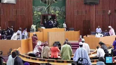 Sénégal les députés débattent d un projet de loi d amnistie