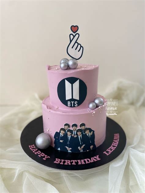 BTS themed cake | Themed cakes, Bts cake, Mini cakes birthday