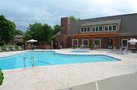 Kings Cove Apartments - Merriam, KS | Apartments.com