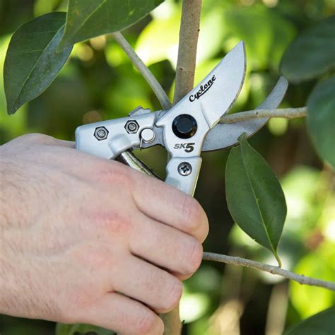 Cyclone Quick Release Aluminium Bypass Pruner Garden World